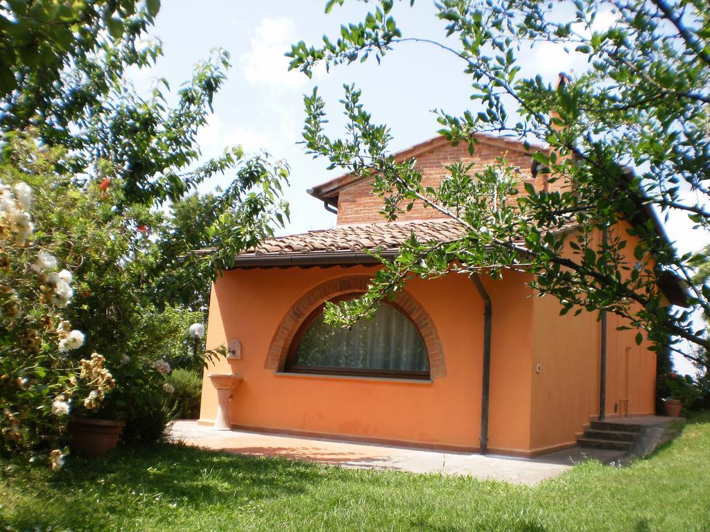 Agriturismo Poggio Al Tesoro 크레스피나 객실 사진