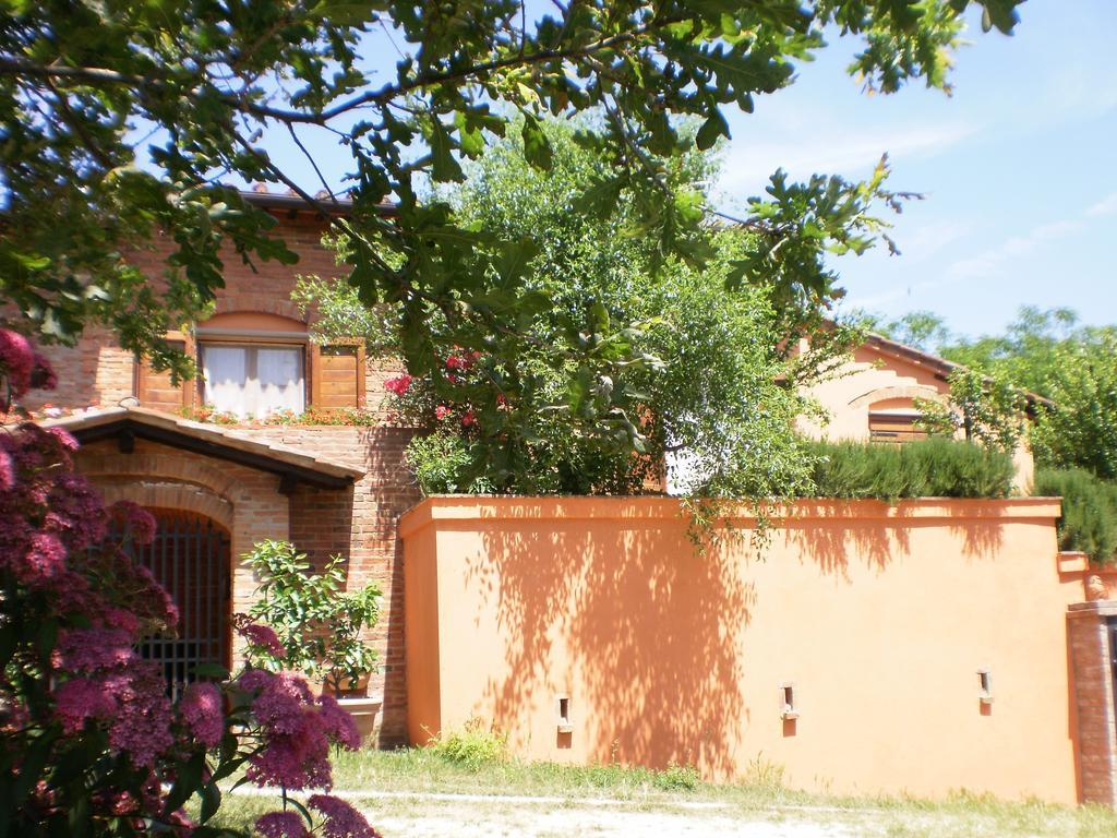 Agriturismo Poggio Al Tesoro 크레스피나 객실 사진