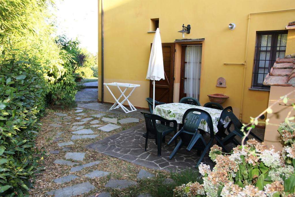 Agriturismo Poggio Al Tesoro 크레스피나 외부 사진