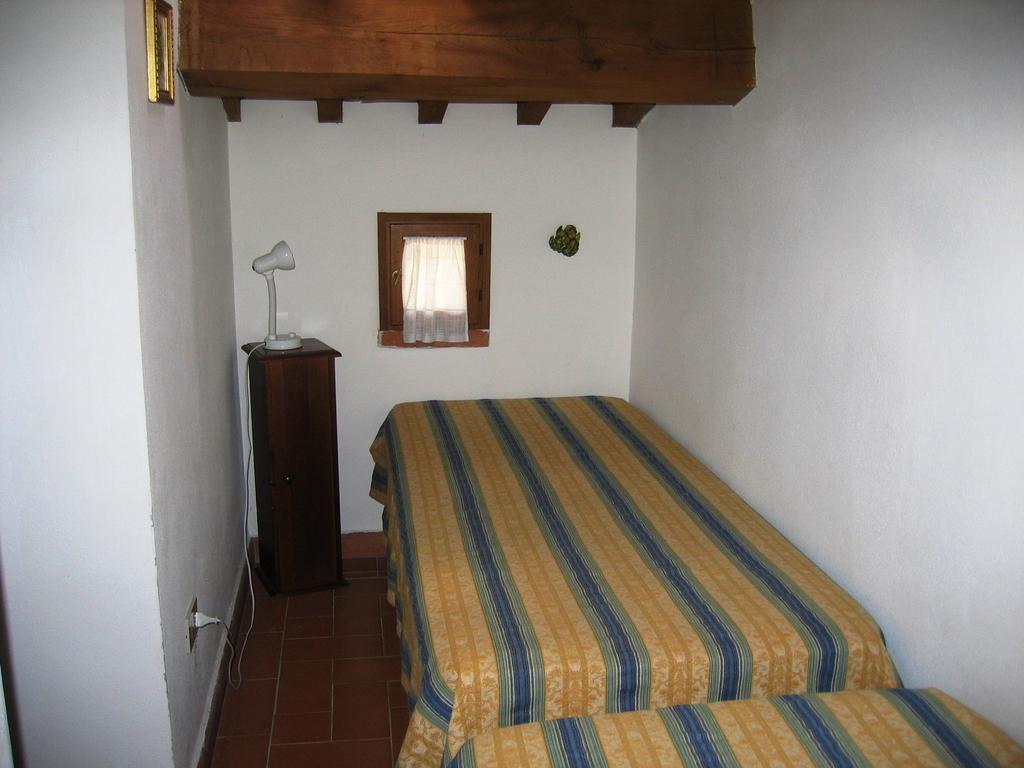 Agriturismo Poggio Al Tesoro 크레스피나 외부 사진